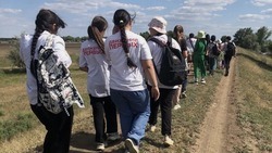 Юные участники «Движения Первых» открыли сезон походов в Ахтубинском районе 