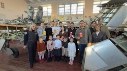 В Ахтубинске студентов МАИ поздравили с наступающим праздником