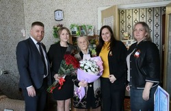 В Ахтубинске поздравили ветеранов с Днём Победы
