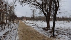 В Ахтубинске в парке «Летный» устанавливают новое освещение