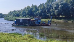 В Ахтубинском районе проводят дноуглубление Ахтубы 