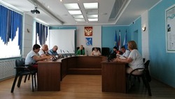 В Ахтубинском районе кандидаты в депутаты получили удостоверения