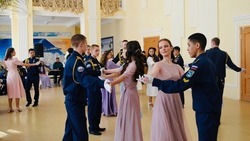 В Ахтубинске прошел торжественный кадетский бал