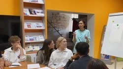 В Ахтубинском районе прошёл мастер-класс по созданию логотипов для школьников
