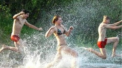 Ахтубинцам напоминают правила безопасности на воде