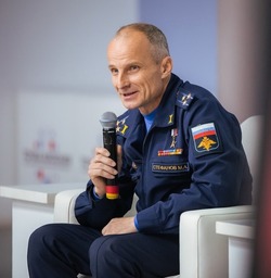 Лётчик-испытатель Максим Стефанов посадил Су-35 с 28 пробоинами