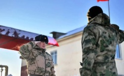 Бойцов астраханского батальона Росгвардии наградили за участие в СВО