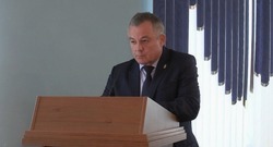 Глава Ахтубинского района выступил с отчётом перед депутатами