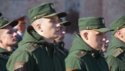 В Ахтубинском районе наградили солдат срочной службы