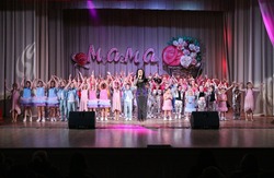 Ахтубинцы отметили День матери концертом