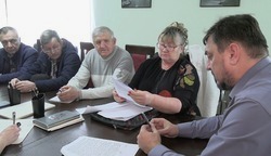 Мэр Ахтубинска провёл совещание с председателями дачных кооперативов 