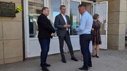 Министр здравоохранения оценил ход капитального ремонта поликлиник в Ахтубинске