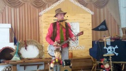 Ахтубинским детям показали удивительный кукольный мюзикл
